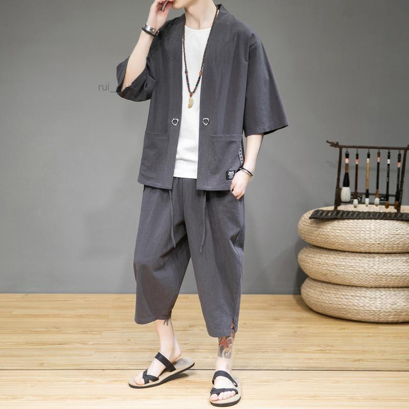 Japanese Men's Tracksuits Yukata Men 2PCS Suit Casual Kimono Gown&Pants Summer Spring Cardigan With Pants Cosplay Streetwear Open Stitch, Black
Japanese Men's Tracksuits Yukata Men 2PCS Suit Casual Kimono Gown&Pants Summer Spring Cardigan With Pants Cosplay Streetwear Open Stitch, Black