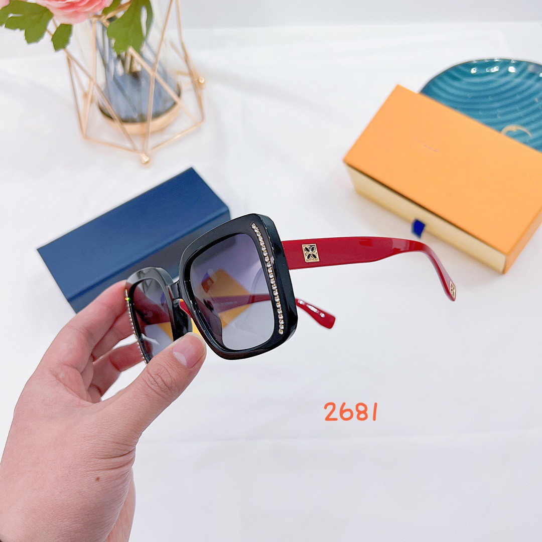 Selling Fashion sunglasses leisure tide anti strong ultraviolet concave shape glasses men Polarized cycling blue light blocking sun glasses eyewear
Selling Fashion sunglasses leisure tide anti strong ultraviolet concave shape glasses men Polarized cycling blue light blocking sun glasses eyewear