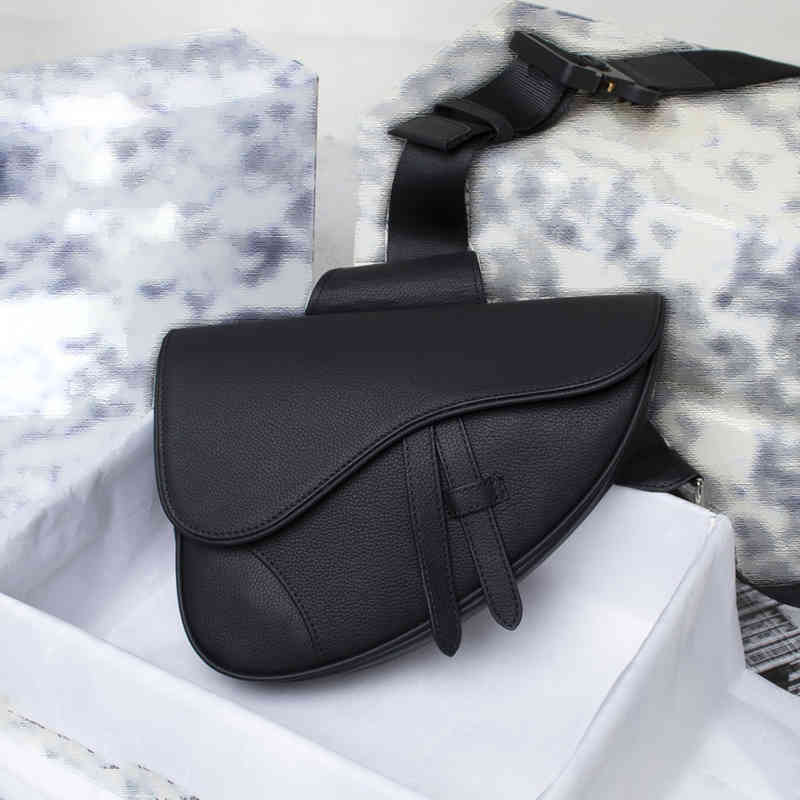 Man Saddle Bags Fashion Casual Classic Men Designer Crossbody Letter Shoulder Bag Messenger Genuine Leather Cavans Handbags with Gift Box, All black
Man Saddle Bags Fashion Casual Classic Men Designer Crossbody Letter Shoulder Bag Messenger Genuine Leather Cavans Handbags with Gift Box, All black