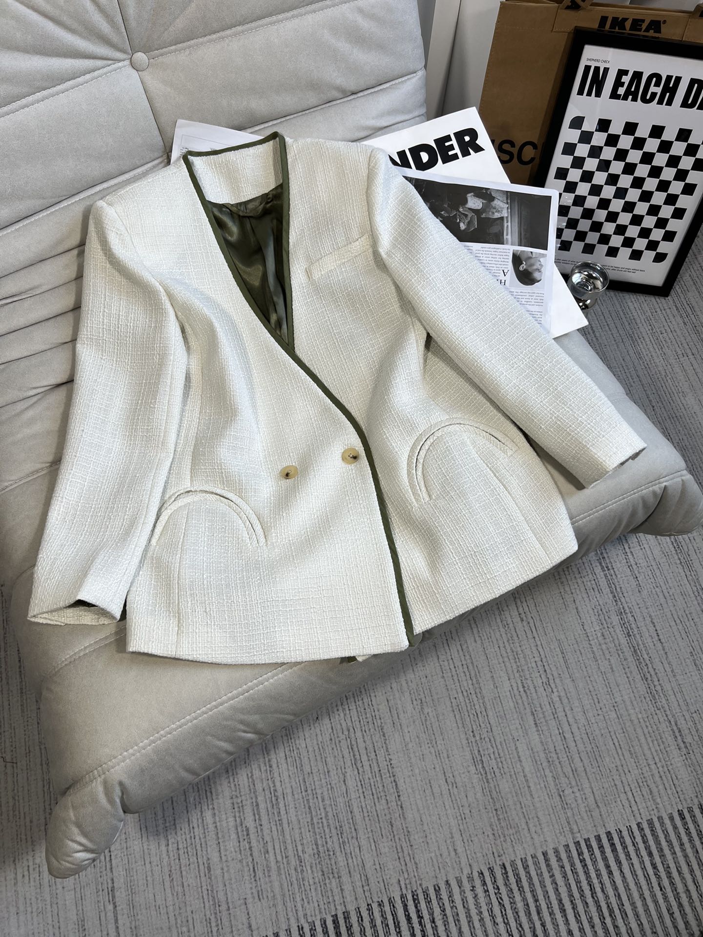 2022 early autumn new counter Women's Jackets synchronous contrast V-neck suit coat, Multi
2022 early autumn new counter Women's Jackets synchronous contrast V-neck suit coat, Multi