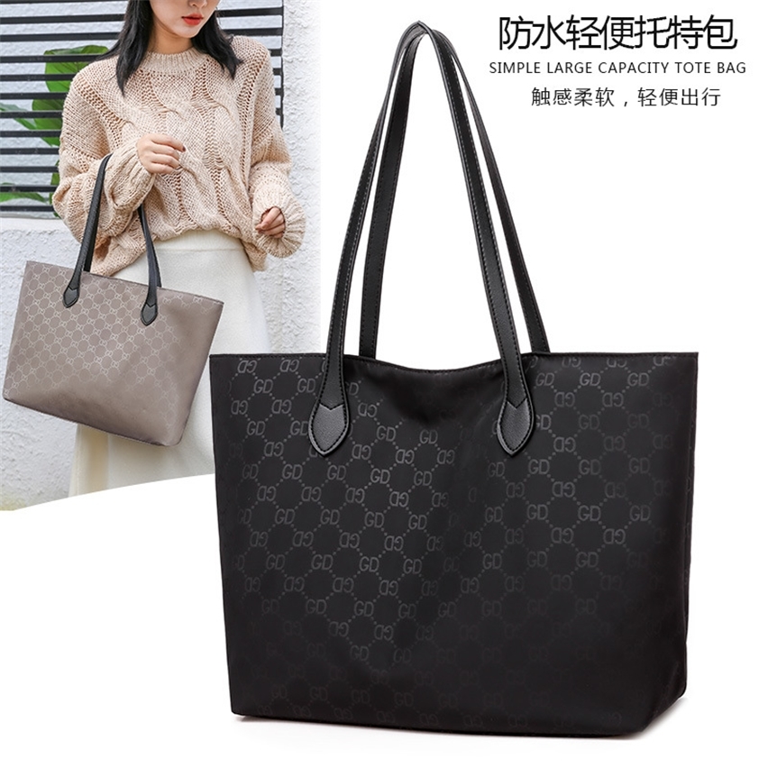 Purse Large capacity shopping bag one shoulder portable travel convenient portable folding Oxford cloth large bag for women, Khaki
Purse Large capacity shopping bag one shoulder portable travel convenient portable folding Oxford cloth large bag for women, Khaki