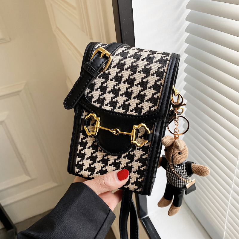 2022 Spring and Autumn Fashion Luxury Zipper Quality Bag Tote Lady Fashion Pack Female Messenger Bags Handbags For Women, Beige
2022 Spring and Autumn Fashion Luxury Zipper Quality Bag Tote Lady Fashion Pack Female Messenger Bags Handbags For Women, Beige