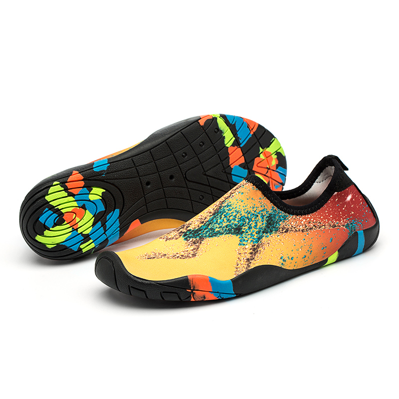 Aqua shoes Water swimming men and women beach barefoot water sports river upstream fitness yoga 220616
Aqua shoes Water swimming men and women beach barefoot water sports river upstream fitness yoga 220616