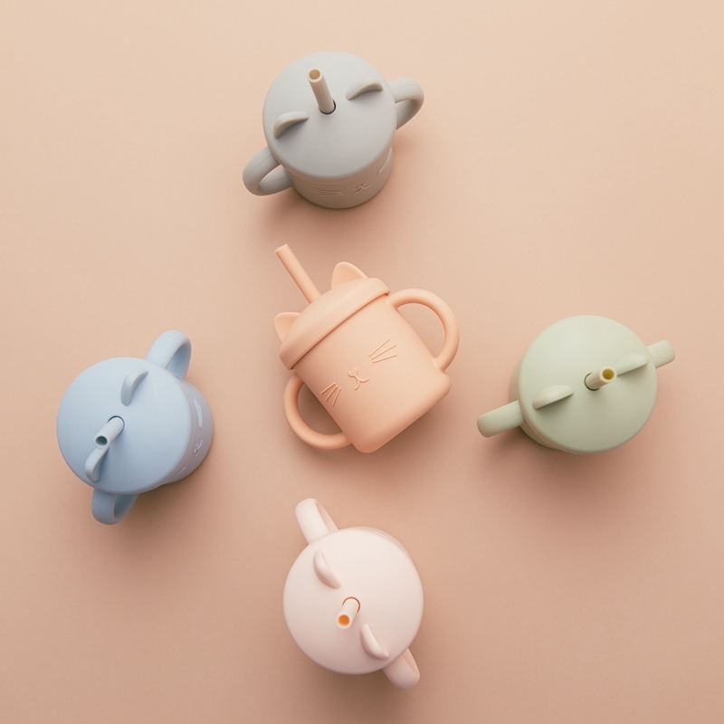 Baby Feeding Cups Cute Cartoon Baby Learning Cups Food Grade For Toddlers & Kids With Silicone Sippy Cup 220512