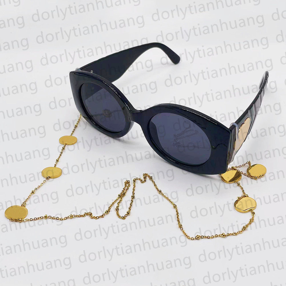 Designer Sunglasses Womens Basic Classic Eyeglasses Goggle Outdoor Beach Sun Glasses Rectangular With Eyeglass Chain Headphone Face Masks Chain Bracelets
Designer Sunglasses Womens Basic Classic Eyeglasses Goggle Outdoor Beach Sun Glasses Rectangular With Eyeglass Chain Headphone Face Masks Chain Bracelets