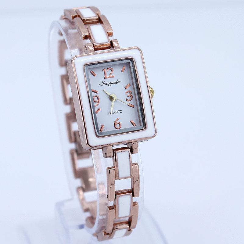 Wristwatches Chaoyada Square Fashion Woman Bracelet Watch Crystal Wristwatch Party Gift Gold Brand Relojes Women O20, Red
Wristwatches Chaoyada Square Fashion Woman Bracelet Watch Crystal Wristwatch Party Gift Gold Brand Relojes Women O20, Red