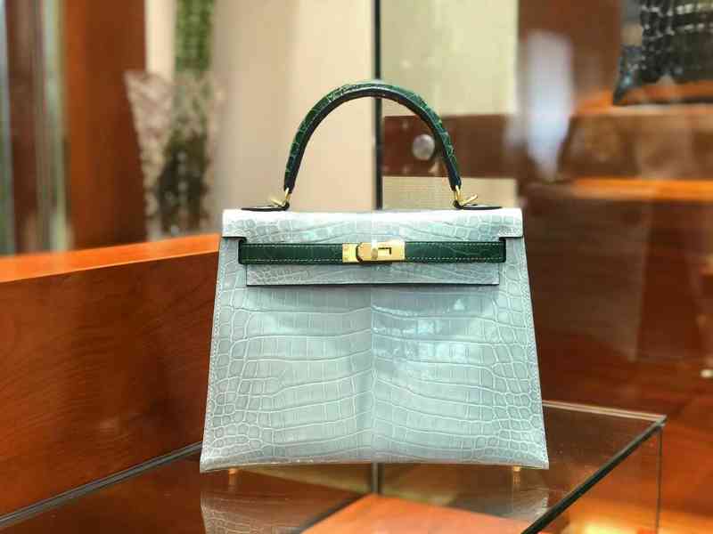 Designer Herbag High Sense Luxury Tote Crocodile Skin Skin Women's Handbag Single Shoulder Messenger Women's Large, Sky blue
Designer Herbag High Sense Luxury Tote Crocodile Skin Skin Women's Handbag Single Shoulder Messenger Women's Large, Sky blue