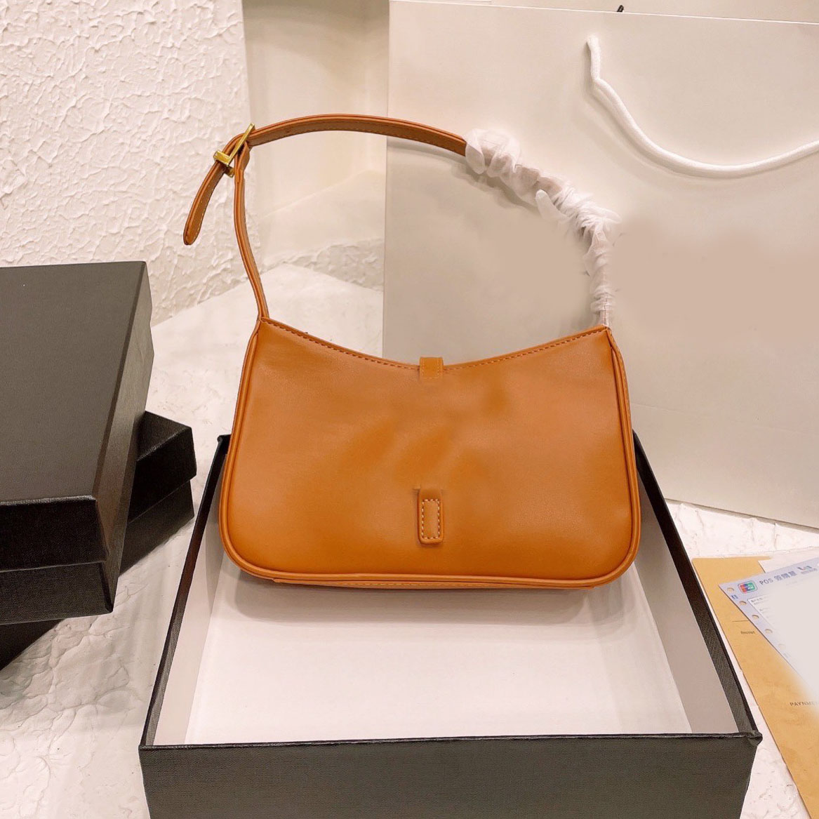 Axillary lady bags High Quality Luxury Designer handbag Classic Style Fashion totes Shoulder Bags mini Speedy Strap Dust Bag, No bag
Axillary lady bags High Quality Luxury Designer handbag Classic Style Fashion totes Shoulder Bags mini Speedy Strap Dust Bag, No bag