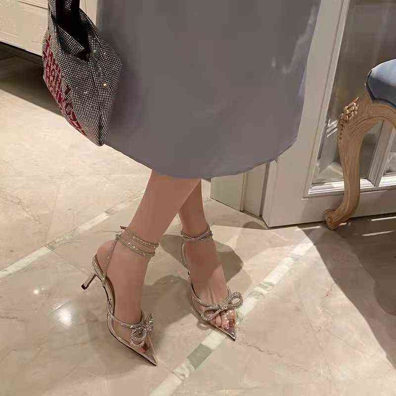 Trendy Pointed Toe Clear Sandals Women 2022 Pink High Heels Black Slippers Summer Shoes Ladies Mules Transparent Female Footwear G220516, Silver
Trendy Pointed Toe Clear Sandals Women 2022 Pink High Heels Black Slippers Summer Shoes Ladies Mules Transparent Female Footwear G220516, Silver