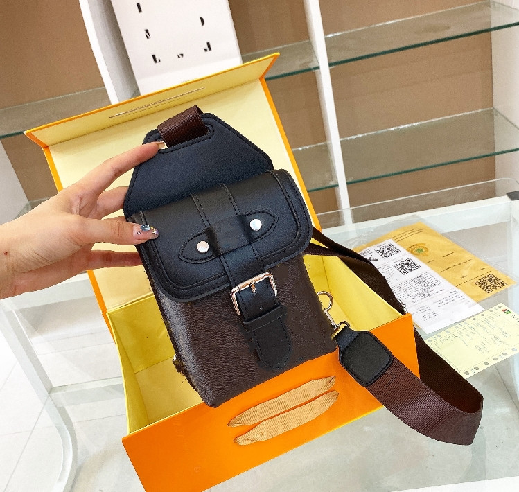 Designer Crossbody bag for Women Brand Mini Purse with Chain Single shoulder Card Coin Holder Ladies Bolso Suitable Mobile Phone Bolsa, White
Designer Crossbody bag for Women Brand Mini Purse with Chain Single shoulder Card Coin Holder Ladies Bolso Suitable Mobile Phone Bolsa, White