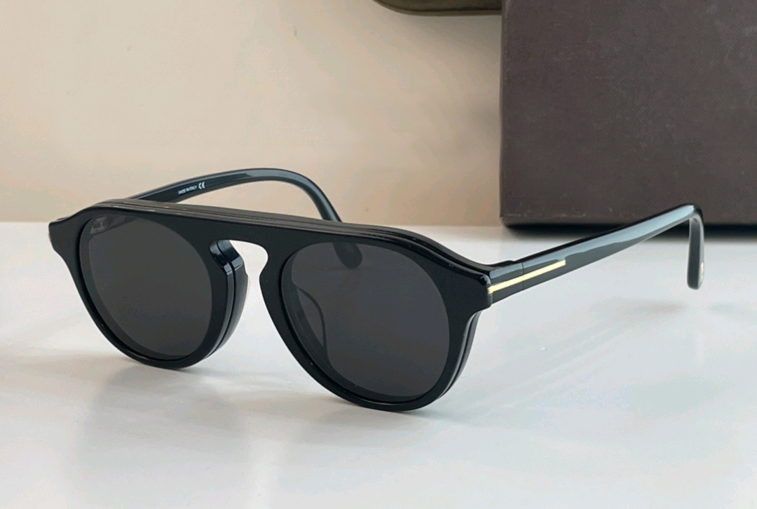 Designer Sunglasses Black to Grey Block Eyeglasses Clip 5533 Extra Lens Men Shades Sunnies Sun Glasses Sonnenbrille gafa de sol with Box
Designer Sunglasses Black to Grey Block Eyeglasses Clip 5533 Extra Lens Men Shades Sunnies Sun Glasses Sonnenbrille gafa de sol with Box