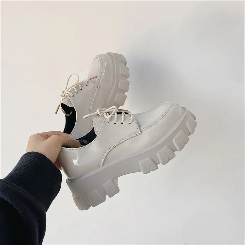 Sepatu Motor Wedges Platform Chunky untuk Wanita Gothic Punk Paten Kulit Flat Hitam Putih Fashion Lace Up Oxford Sneakers 220614, Bright black
Sepatu Motor Wedges Platform Chunky untuk Wanita Gothic Punk Paten Kulit Flat Hitam Putih Fashion Lace Up Oxford Sneakers 220614, Bright black