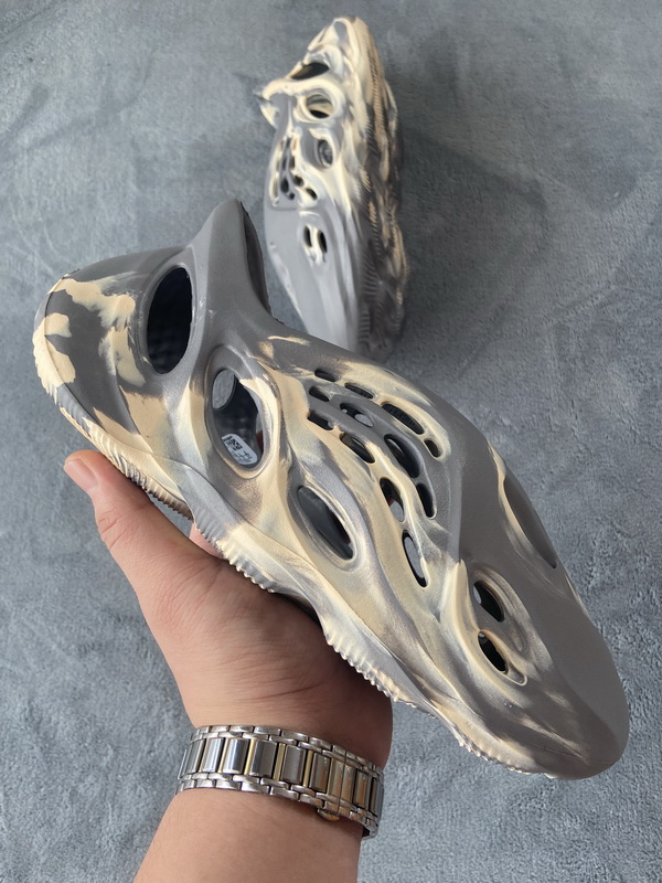 New With Box top quality Designer Hiking Footwear Slippers Designers Slide For Men Women Sandals Footwear Mens Trainers Sports Sneakers 36-46
New With Box top quality Designer Hiking Footwear Slippers Designers Slide For Men Women Sandals Footwear Mens Trainers Sports Sneakers 36-46