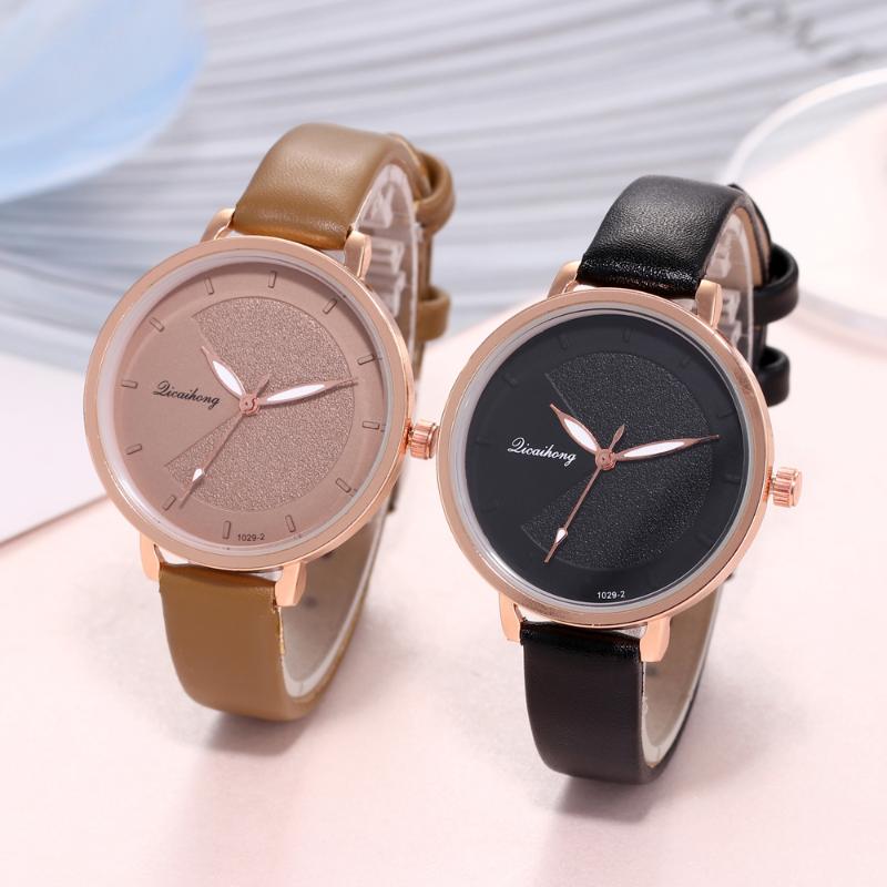 Wristwatches Montre Femme Women Watches Luxurious Bracelet Ladies Watch Casual Leather Quartz Wristwatch, Brown
Wristwatches Montre Femme Women Watches Luxurious Bracelet Ladies Watch Casual Leather Quartz Wristwatch, Brown