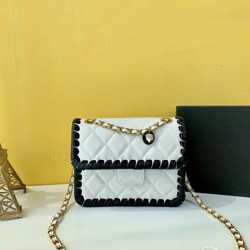 High Quality Luxury Designer CC Women Evening Bags Leather Shoulder Internet Celebrity Messenger Bags Metal Chain Tassel Channeles yyy6t5g
High Quality Luxury Designer CC Women Evening Bags Leather Shoulder Internet Celebrity Messenger Bags Metal Chain Tassel Channeles yyy6t5g