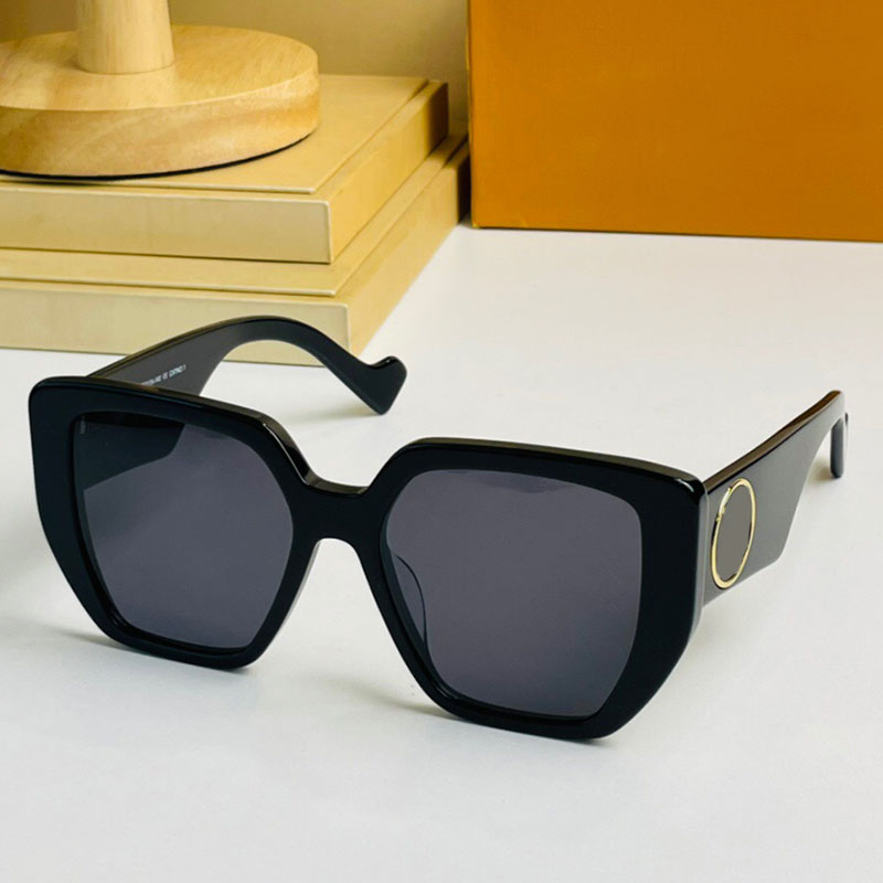 Mens Womens Sunglasses z2788e Classic Square Frame Fashion Shopping Men or Women Sunglasses Travel Vacation Top Quality UV400 Protection With Box
Mens Womens Sunglasses z2788e Classic Square Frame Fashion Shopping Men or Women Sunglasses Travel Vacation Top Quality UV400 Protection With Box