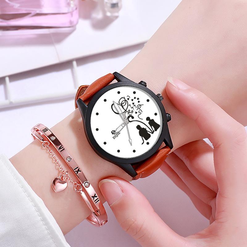 Wristwatches Fashion Round Quartz Couples Pattern Dial Casual Wrist Watch Leather Strap Fashionable Clock For Waterproof Wristwatch Women, Black
Wristwatches Fashion Round Quartz Couples Pattern Dial Casual Wrist Watch Leather Strap Fashionable Clock For Waterproof Wristwatch Women, Black
