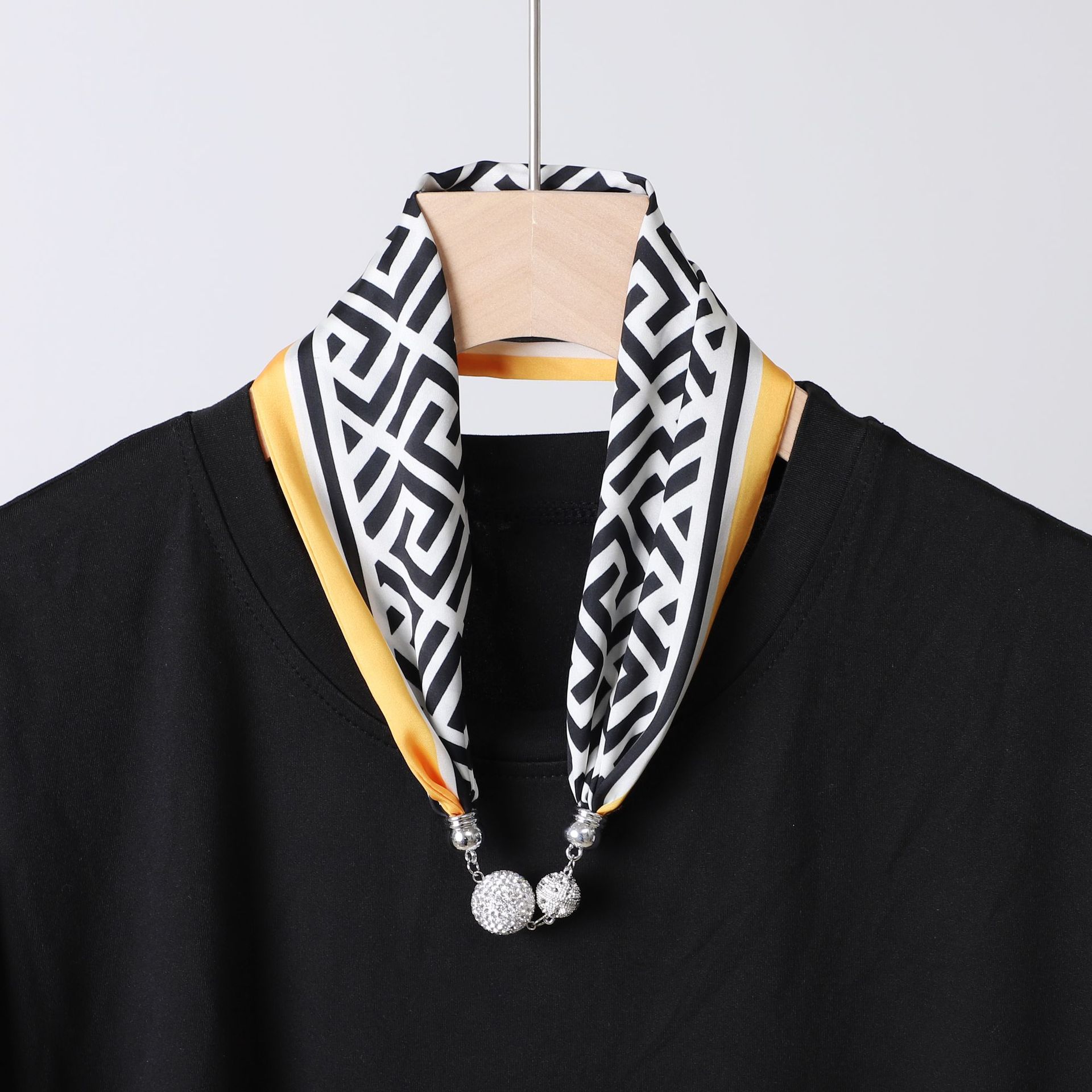 2022 New Magnetic Snap Small Silk Scarf Spring Geometric Pattern Diamond Magnet Necklace Silk Scarf Female Hair Band Scarf Wholesale