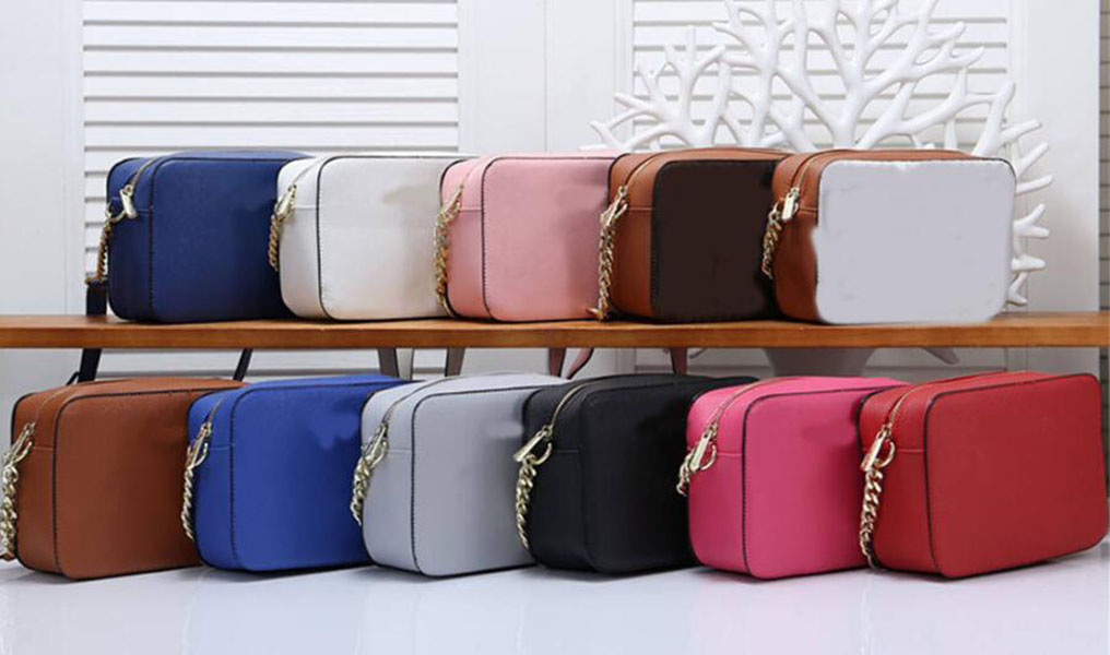 Small square bag fashion new high-quality PU leather women's handbag cross pattern chain shoulder messenger bag, Red
Small square bag fashion new high-quality PU leather women's handbag cross pattern chain shoulder messenger bag, Red