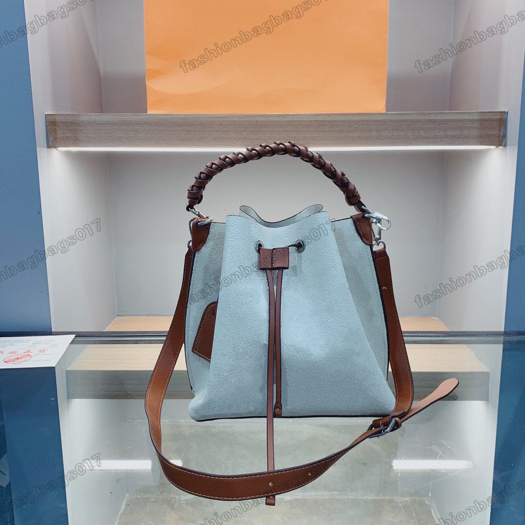 New Muria Bucket Bags Perforated Leather Totes Women Drawstring Crossbody Bag Long Shoulder Strap Leather Designers Womens Handbags Purses
New Muria Bucket Bags Perforated Leather Totes Women Drawstring Crossbody Bag Long Shoulder Strap Leather Designers Womens Handbags Purses