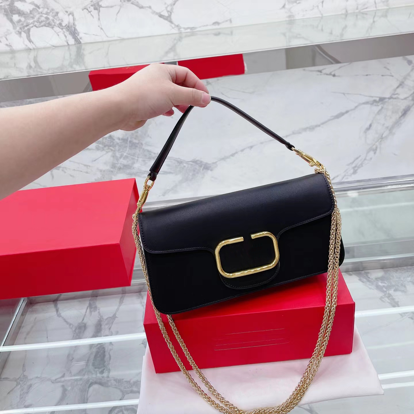 Cross body New Fashion Women's Chain Shoulder bag Handbag Hangbags leather calf belt gold metal adjustable strap for business party occasions 4-color folding box, Black
Cross body New Fashion Women's Chain Shoulder bag Handbag Hangbags leather calf belt gold metal adjustable strap for business party occasions 4-color folding box, Black