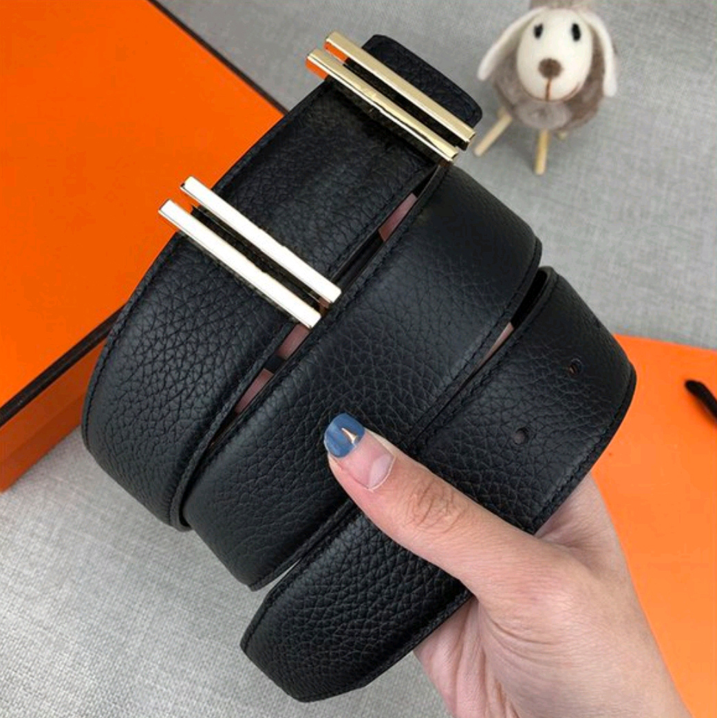 Designer Cowskin Belts For Women Fashion Men Designers Belt Waistband Womens Luxury Belt Gold Letter Buckle Mens h Belts 3.8cm 2203262D, With box
Designer Cowskin Belts For Women Fashion Men Designers Belt Waistband Womens Luxury Belt Gold Letter Buckle Mens h Belts 3.8cm 2203262D, With box