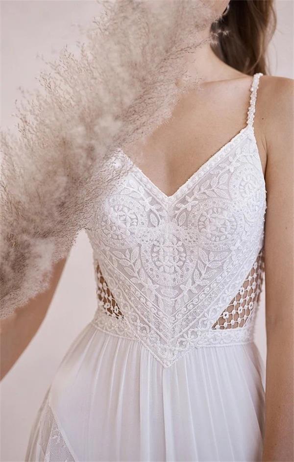 Inbar Freiman Bohemian Wedding Dress Sexy Spaghetti V Neck Lace Appliqued Boho Bridal Dresses A Line Wedding Gowns Vestido de Noiva