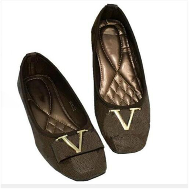 Classic designer casual shoes fashion Metal letters Loafer driving sliding brocade gear luxury brand lady ballet shoes
Classic designer casual shoes fashion Metal letters Loafer driving sliding brocade gear luxury brand lady ballet shoes