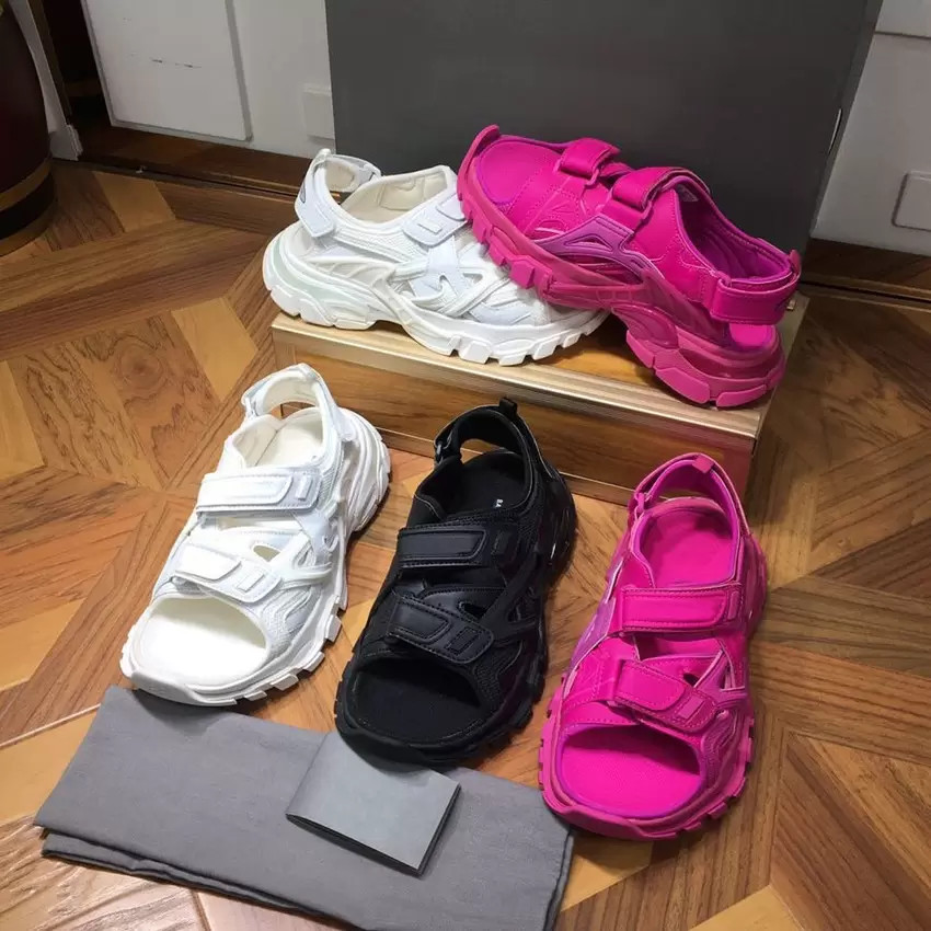 Paris sandals Track 2.0 men women summer sports sandal foam runner retro sand platform sneaker fashion casual shoes triple S black bone white green resin slippers, Do not choose;other color;contact me
Paris sandals Track 2.0 men women summer sports sandal foam runner retro sand platform sneaker fashion casual shoes triple S black bone white green resin slippers, Do not choose;other color;contact me