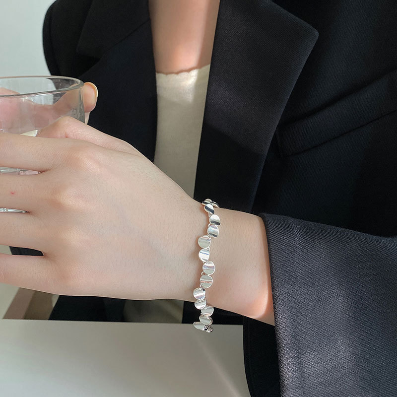 925 Sterling Silver Round Brand Bracelet Classic Bright Silver Simple Ins Chain Versatile Fashion
925 Sterling Silver Round Brand Bracelet Classic Bright Silver Simple Ins Chain Versatile Fashion