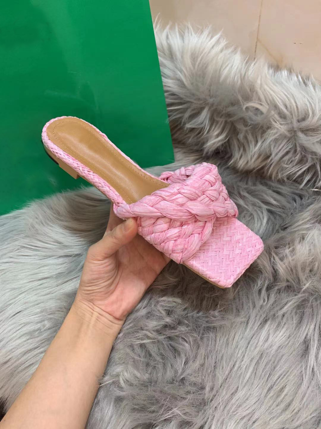 Luxury Designer Women Sandals STRETCH Sandal Intrecciato woven square toe Muller shoes Twisted Straps Leather Outsole Summer Fashion BOTTEGA, Color 6
Luxury Designer Women Sandals STRETCH Sandal Intrecciato woven square toe Muller shoes Twisted Straps Leather Outsole Summer Fashion BOTTEGA, Color 6