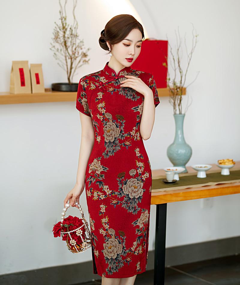Ethnic Clothing Gold Velvet Autumn Rhyme Cheongsam Long Dresses Improved Chinese Classic Understated Luxury Qipao WomenEthnic
Ethnic Clothing Gold Velvet Autumn Rhyme Cheongsam Long Dresses Improved Chinese Classic Understated Luxury Qipao WomenEthnic