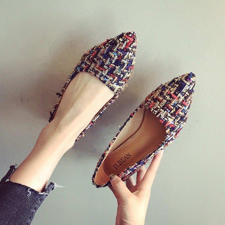 Women Flats Elegant Style Pointed Toe Lady Flat Heel Shoes Slip on Loafers Plus Small Size 33 34 41 42 43 44 45 Black Casual 220613, Beige
Women Flats Elegant Style Pointed Toe Lady Flat Heel Shoes Slip on Loafers Plus Small Size 33 34 41 42 43 44 45 Black Casual 220613, Beige