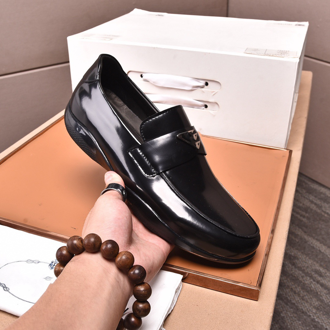 2023 the new women Designer Travel leather lace-up sneaker fashion lady Flat Running Trainers 0609, 10
2023 the new women Designer Travel leather lace-up sneaker fashion lady Flat Running Trainers 0609, 10