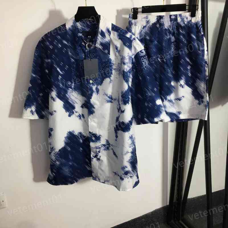 Womens Two Piece Pants Ombre Fashion Brand Logo Print Single-breasted Shirt And Casual Shorts 2 Piece Sets Luxury Designer Tracksuits
Womens Two Piece Pants Ombre Fashion Brand Logo Print Single-breasted Shirt And Casual Shorts 2 Piece Sets Luxury Designer Tracksuits