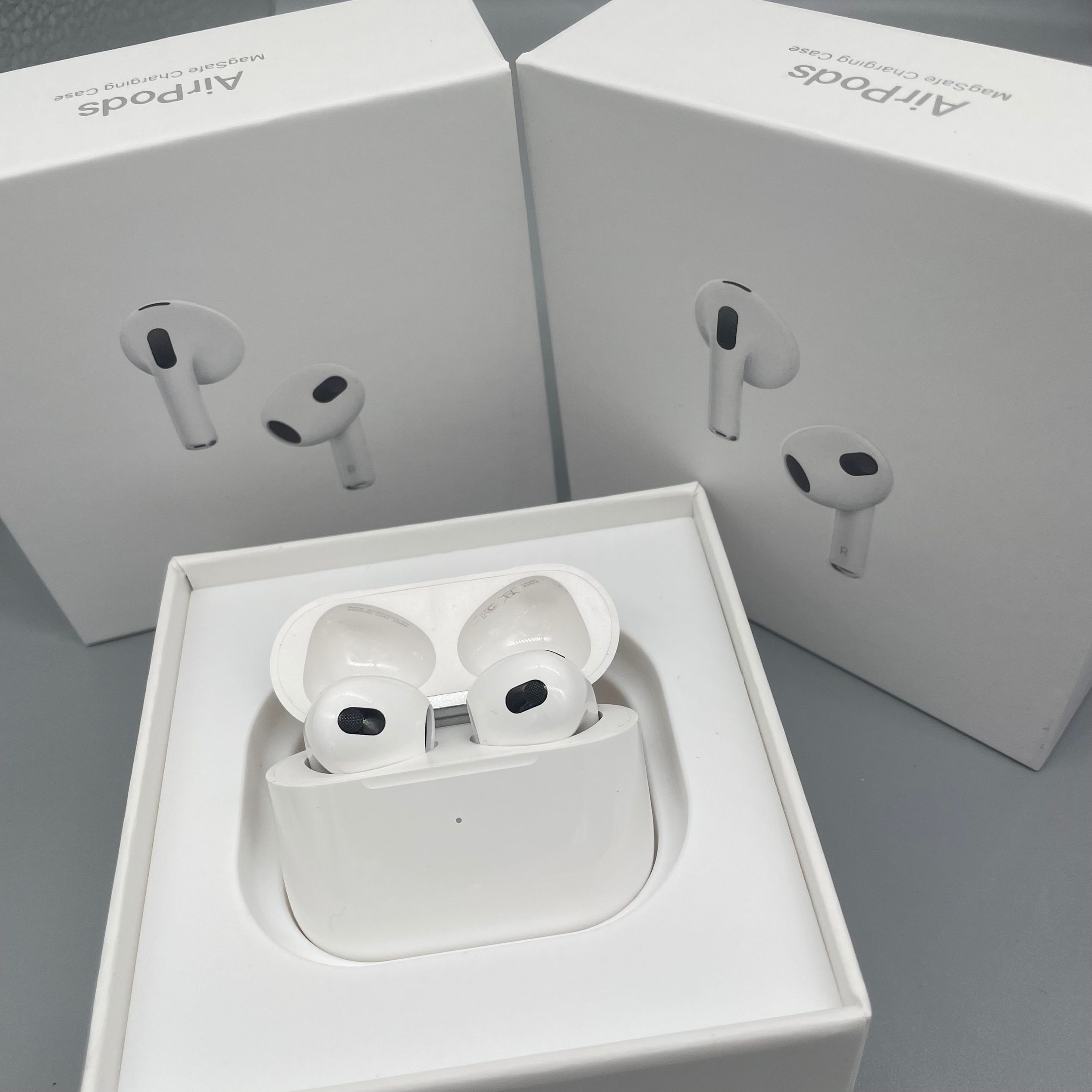 1:1 QUALITY True Noise Reduction AirPods Pro 3 Gen 2 Wirless earphones real serial NO.Metal closure connect Rename Wireless Bluetooth Headphones In-Ear For iPhone, White
1:1 QUALITY True Noise Reduction AirPods Pro 3 Gen 2 Wirless earphones real serial NO.Metal closure connect Rename Wireless Bluetooth Headphones In-Ear For iPhone, White