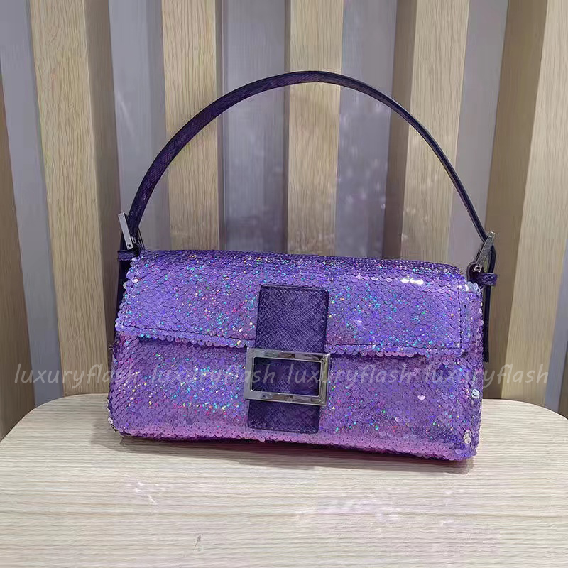 Designers Shoulder Baguette Bag for Women High Quality Luxurys 4 Color Fashion Crossbody Bags 2022 New Ladies Totes Bling Handbags Purses, Black
Designers Shoulder Baguette Bag for Women High Quality Luxurys 4 Color Fashion Crossbody Bags 2022 New Ladies Totes Bling Handbags Purses, Black