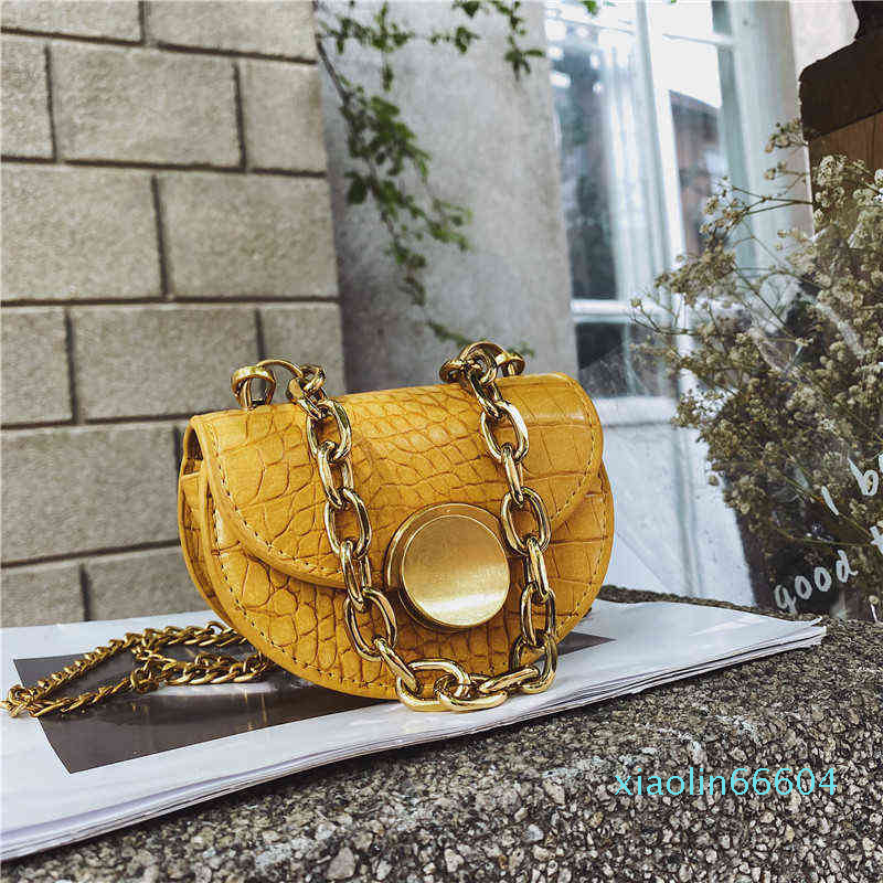 Designer-Women's Bag One Shoulder Shell Bag Personalized Women's Popular Diagonal Cross Portable Purse Evening, Black
Designer-Women's Bag One Shoulder Shell Bag Personalized Women's Popular Diagonal Cross Portable Purse Evening, Black