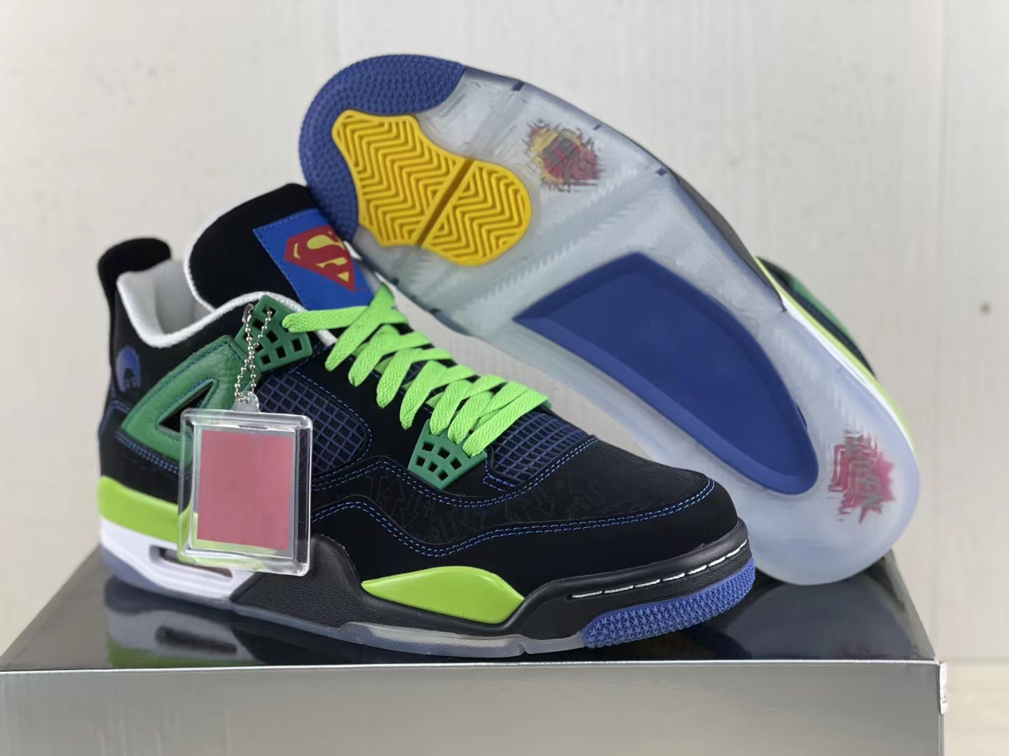 Limited Authentic 4 Doernbecher DB Superman 4s Outdoor Shoes Men Sports Sneakers With Original box 308497-015
Limited Authentic 4 Doernbecher DB Superman 4s Outdoor Shoes Men Sports Sneakers With Original box 308497-015