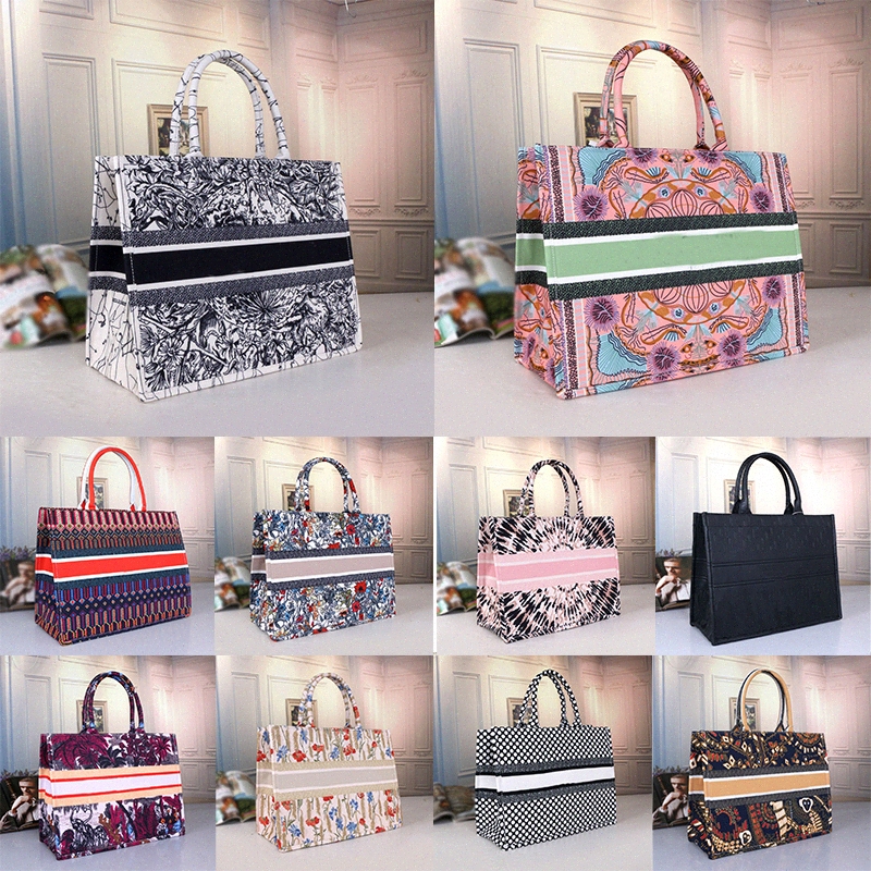 High Quality luxury designers Book handbags fashion shoulder tote bags classic style large capacity shopping bags exquisite embroidery ores for women booktote, I need see other product
High Quality luxury designers Book handbags fashion shoulder tote bags classic style large capacity shopping bags exquisite embroidery ores for women booktote, I need see other product