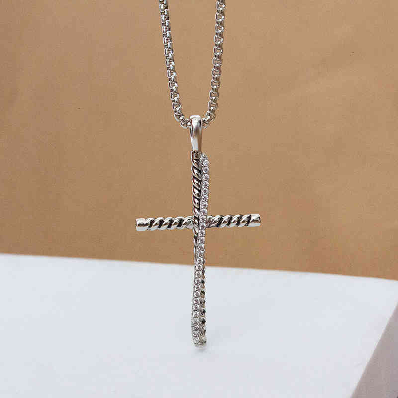 Chain Necklace Designers Men Woman Diamond Pendant Necklaces Dy Strings Women Cross Necklace Mens Popular 925 Sterling Silver
Chain Necklace Designers Men Woman Diamond Pendant Necklaces Dy Strings Women Cross Necklace Mens Popular 925 Sterling Silver