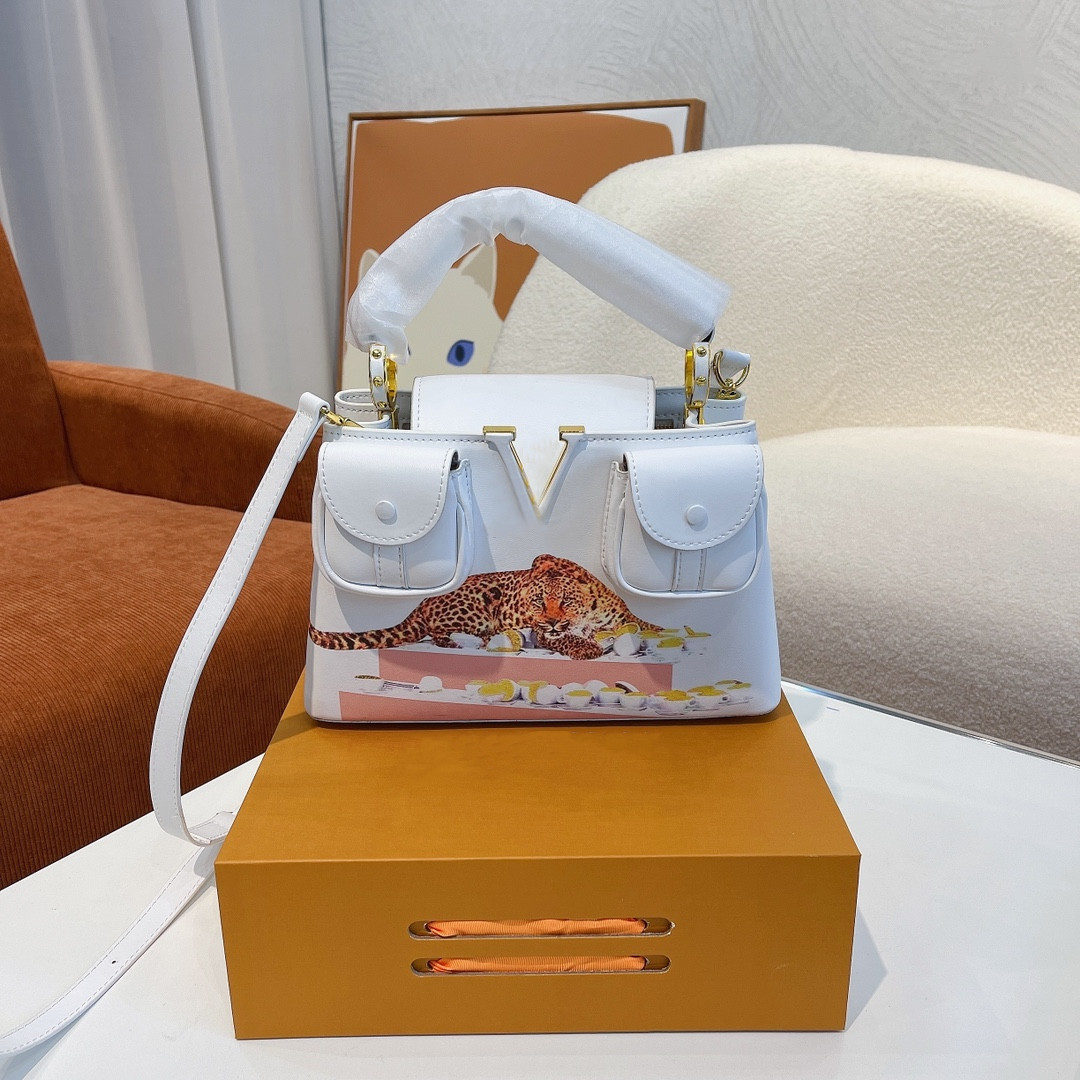 Ms 7 + women bags capucine counsels trend division handbags classic high quality designer handbags Crossbody bag colorful painting Litchee fashion, Box
Ms 7 + women bags capucine counsels trend division handbags classic high quality designer handbags Crossbody bag colorful painting Litchee fashion, Box