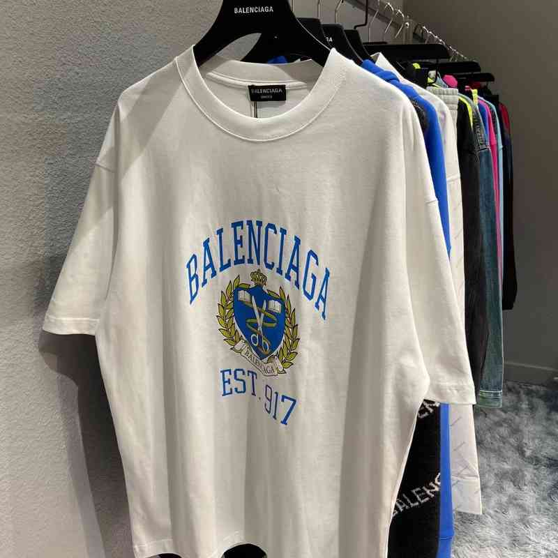 Top Quality Balencaigass T Shirt Paris Classic Original Pop Crown Wheat Est 1917 Round Neck Short Sleeve Loose Fit Unisex T-shirt, White
Top Quality Balencaigass T Shirt Paris Classic Original Pop Crown Wheat Est 1917 Round Neck Short Sleeve Loose Fit Unisex T-shirt, White