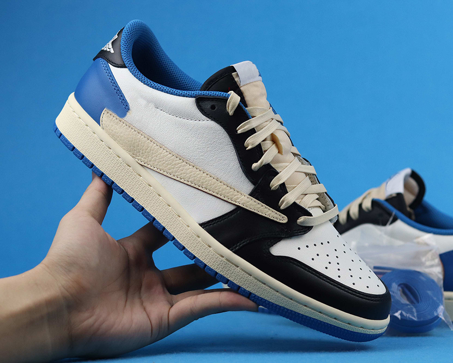 TS OG 1S Low Mens Basketball Shoes Jumpman 1 Scotts x Fragment White blue Lychee Skin North Carolina Womens Sneakers, #1
TS OG 1S Low Mens Basketball Shoes Jumpman 1 Scotts x Fragment White blue Lychee Skin North Carolina Womens Sneakers, #1