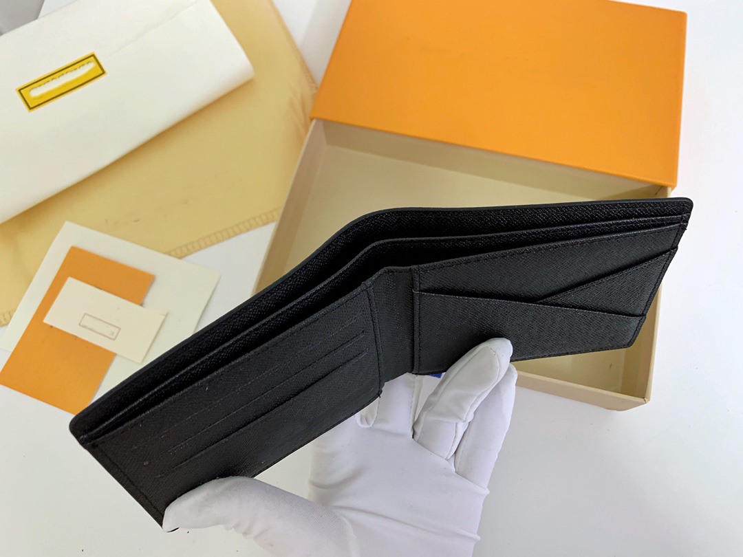 Whole mens Wallet Coin Purse Clutch Bag luxury designer wallets multi card position leather for men and women through gift bag245d, Black flower
Whole mens Wallet Coin Purse Clutch Bag luxury designer wallets multi card position leather for men and women through gift bag245d, Black flower