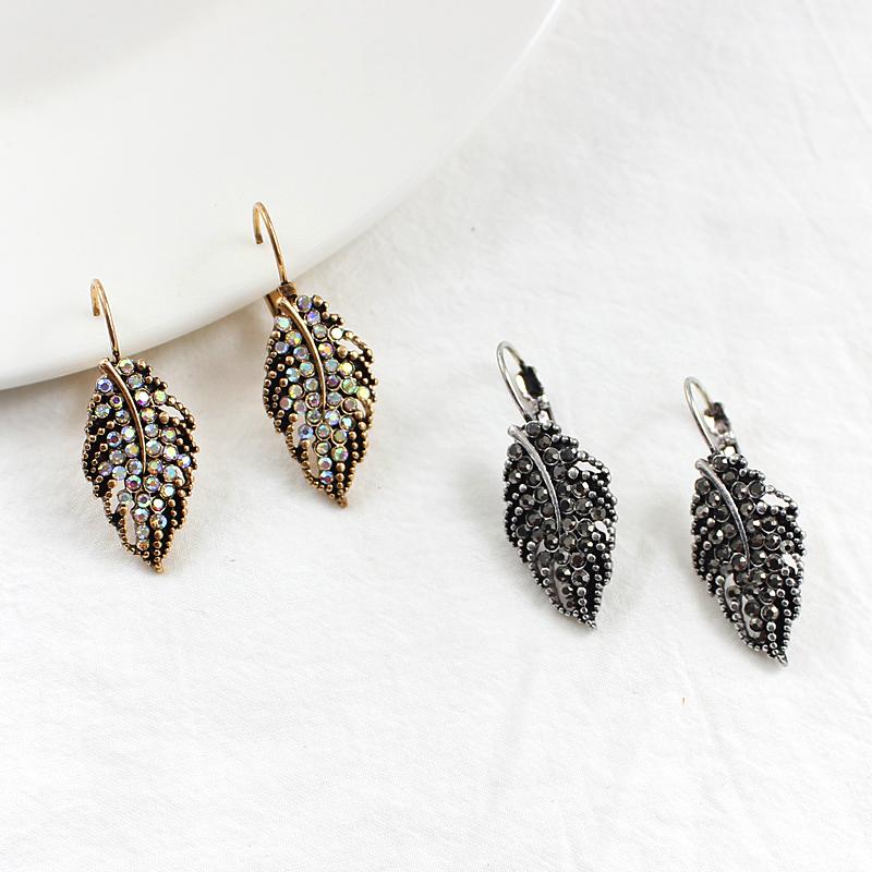 Dangle & Chandelier Creative Plant Leaf Earrings Ancient Silvery Bronze Openwork Crystal Rhinestone Ear Clips Female Charm Bohemia Jewelry
Dangle & Chandelier Creative Plant Leaf Earrings Ancient Silvery Bronze Openwork Crystal Rhinestone Ear Clips Female Charm Bohemia Jewelry