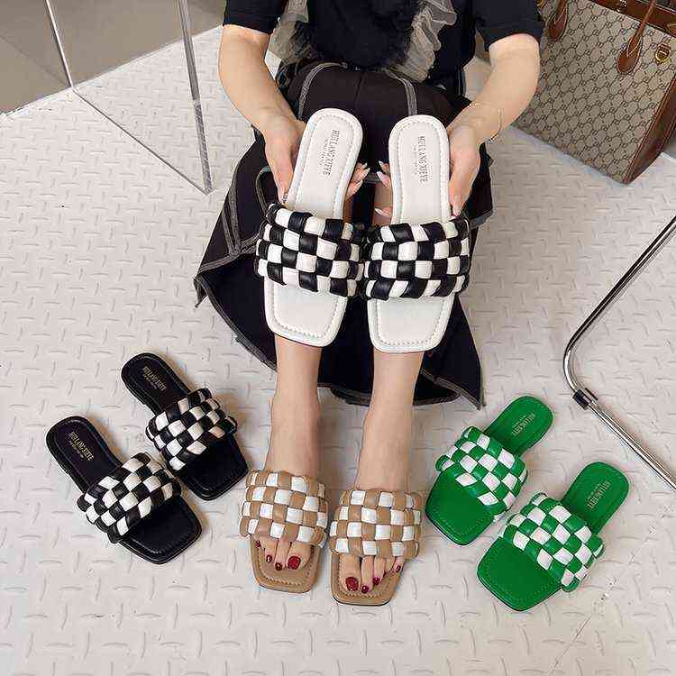 Plaid Woven Square Head Slippers Women Wear Out 2022 Summer Korean Low Heel Fashion One-line, White
Plaid Woven Square Head Slippers Women Wear Out 2022 Summer Korean Low Heel Fashion One-line, White