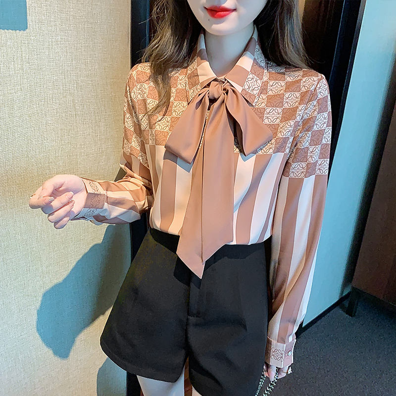 2022 Puff Sleeve Ribbon Bow Shirt Women Classic Lapel Casual Button Up Blouse Ladies Office Urban Elegant Silk Shirts Spring Autumn Designer Blouses Chic Woman Tops, Contrast color
2022 Puff Sleeve Ribbon Bow Shirt Women Classic Lapel Casual Button Up Blouse Ladies Office Urban Elegant Silk Shirts Spring Autumn Designer Blouses Chic Woman Tops, Contrast color