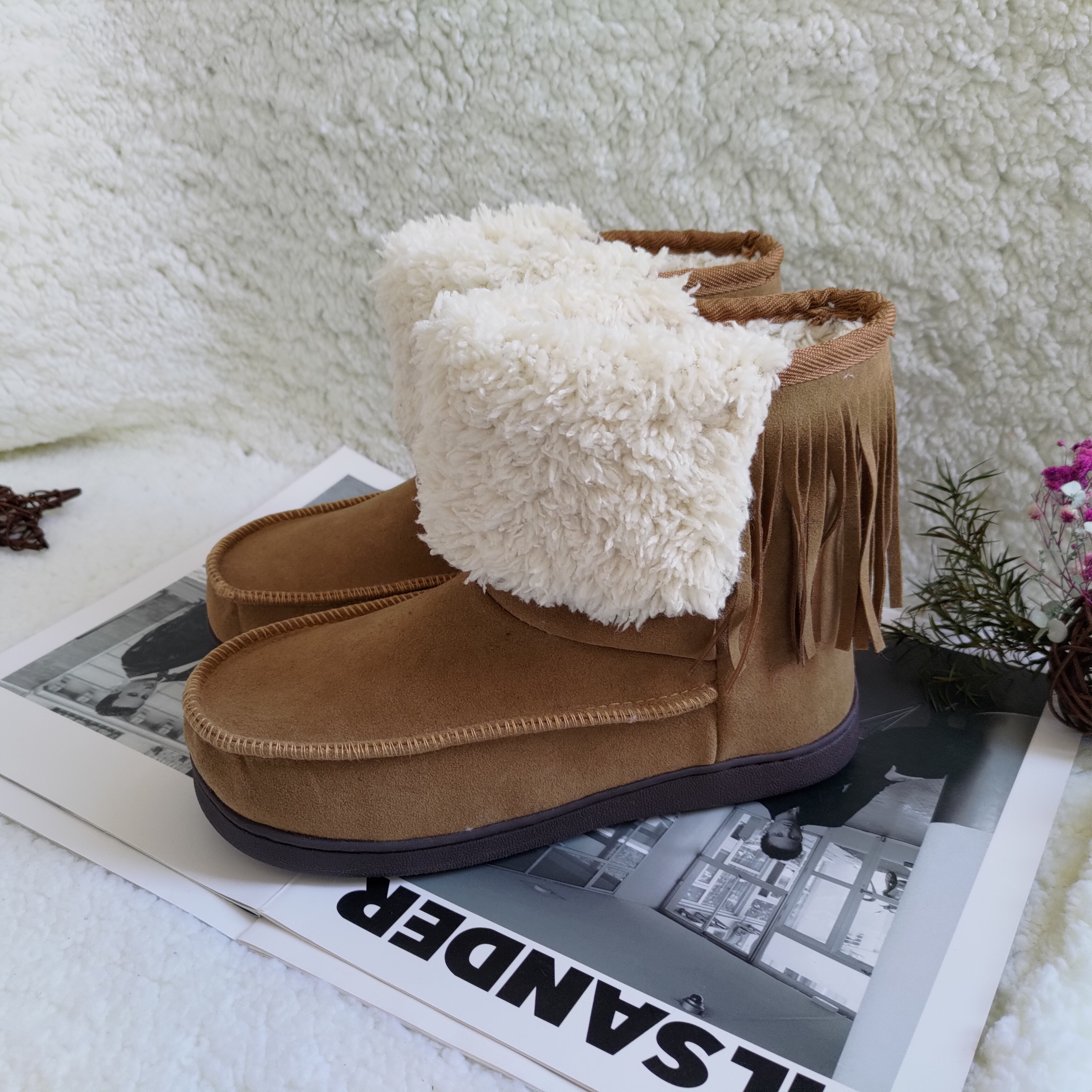 New Style Fashion Ladies Snow Boots Outdoor warm high boots waterproof casual, Brown
New Style Fashion Ladies Snow Boots Outdoor warm high boots waterproof casual, Brown