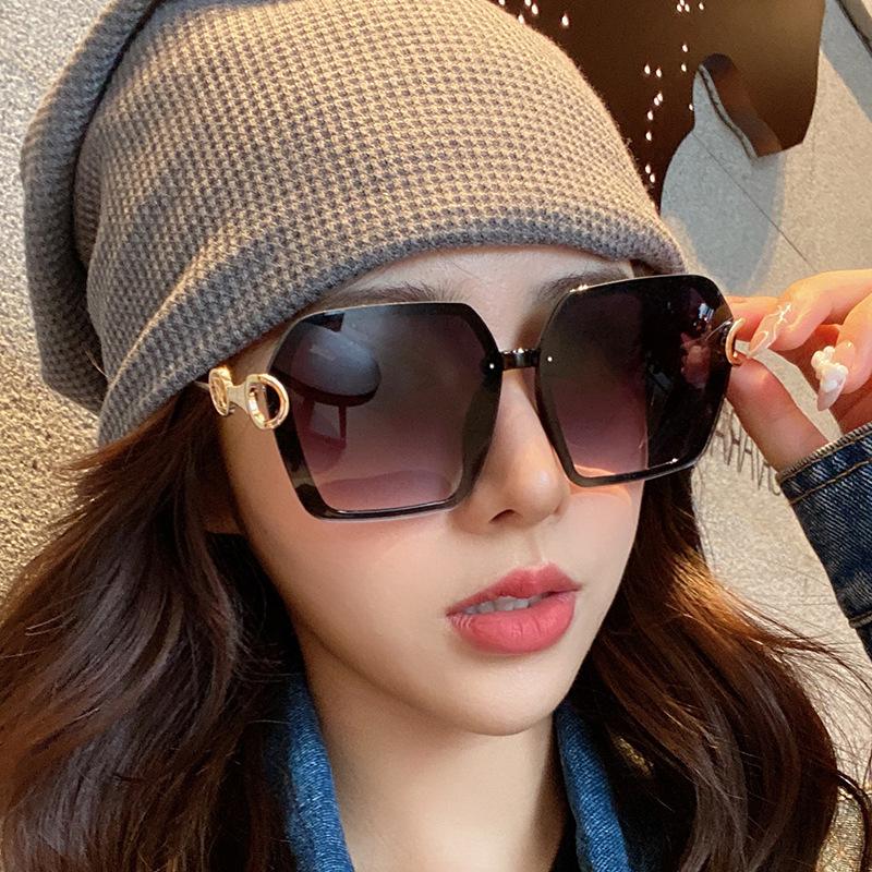 Sunglasses 2022 Luxury Square Women Brand Designer Sun Glasses Vintage For Female Ladies Eyewear UV400, White;black
Sunglasses 2022 Luxury Square Women Brand Designer Sun Glasses Vintage For Female Ladies Eyewear UV400, White;black